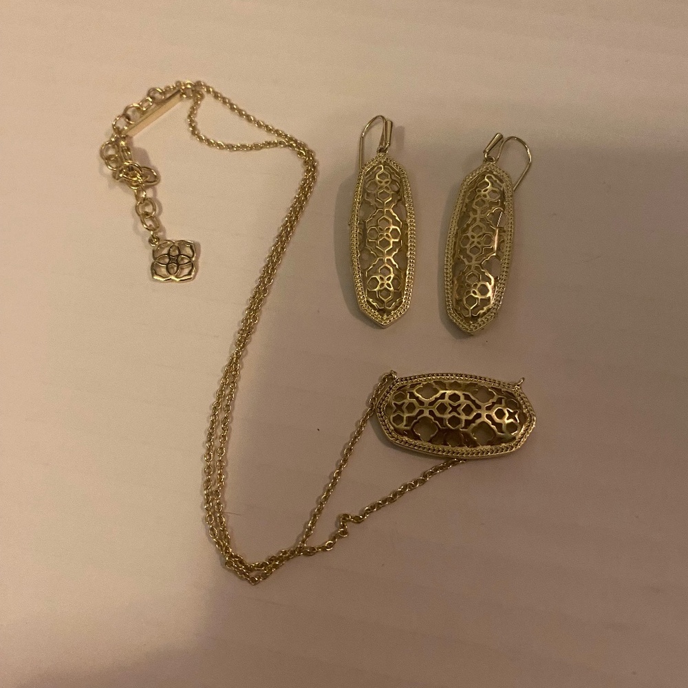 Kendra Scott | Brenna Earrings in Gold